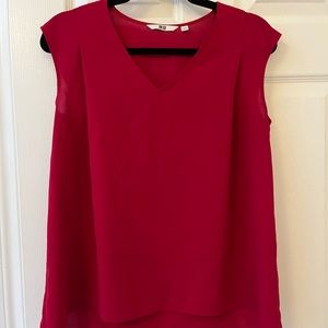 Uniqlo sleeveless blouse